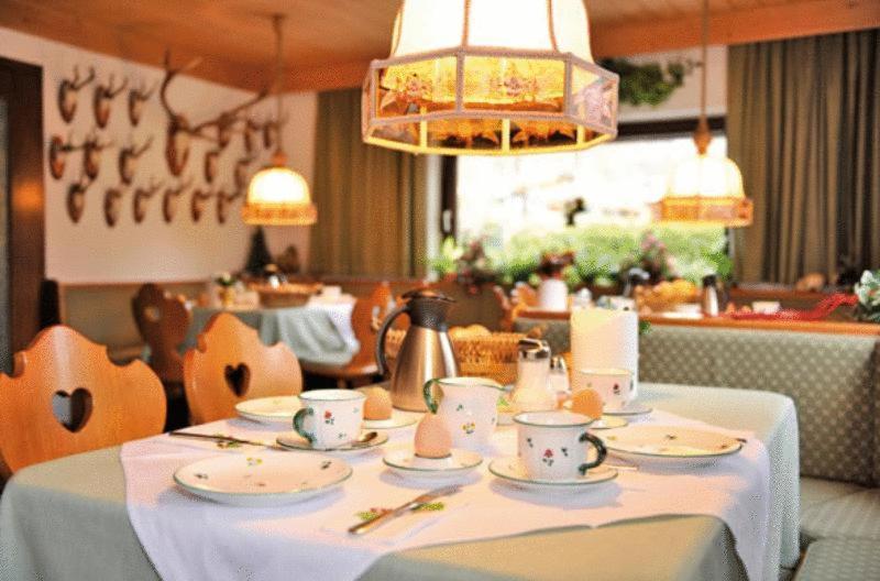 Gaestehaus Kastenhof Sankt Johann im Pongau Szoba fotó